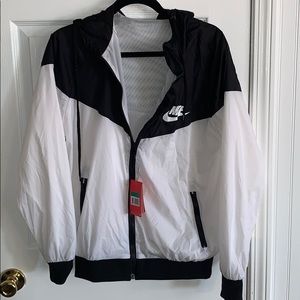 Nike Wind Breaker